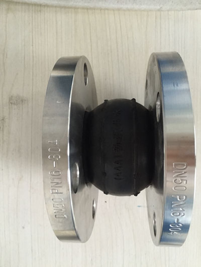 耐酸堿橡膠接頭（tóu）的（de）耐酸（suān）堿特性