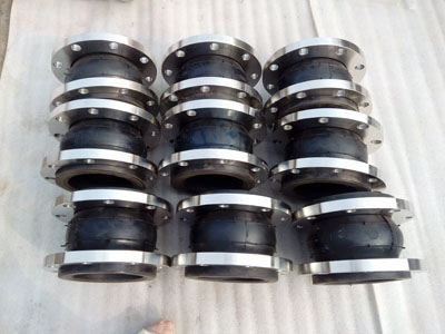 怎樣根據不同的使（shǐ）用（yòng）管道溫（wēn）度選擇合適的（de）橡膠接頭