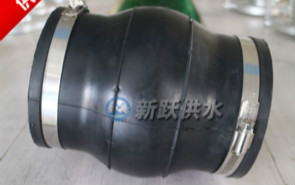 91精品视频在线卡箍式可曲撓橡膠接（jiē）頭除塵係統中使用